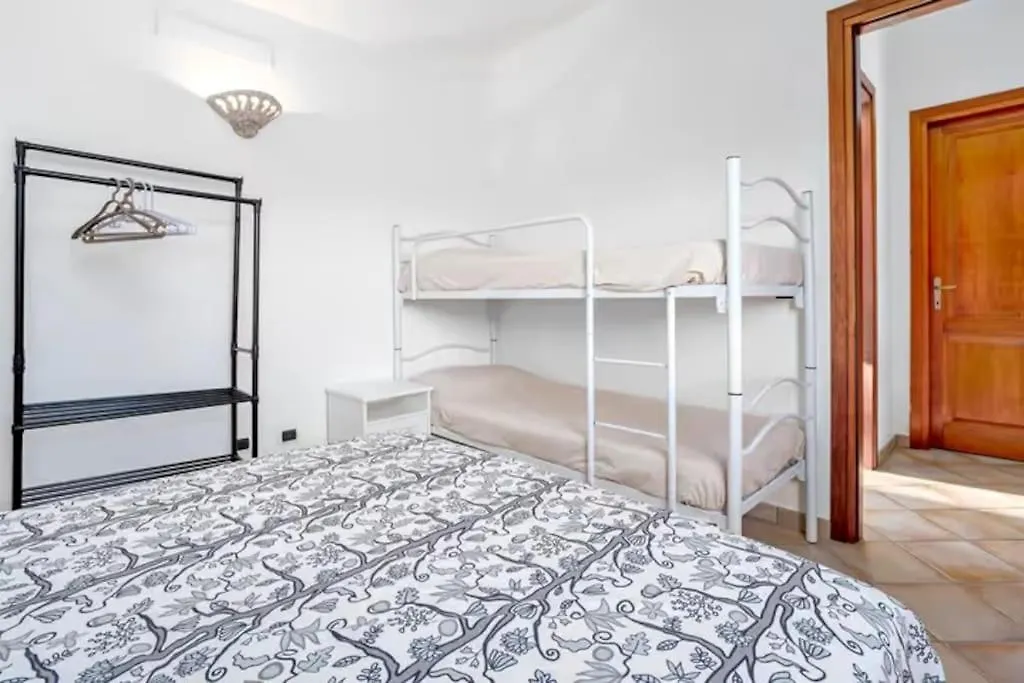 Villino Tiriddo Porto San Paolo 아파트 이탈리아